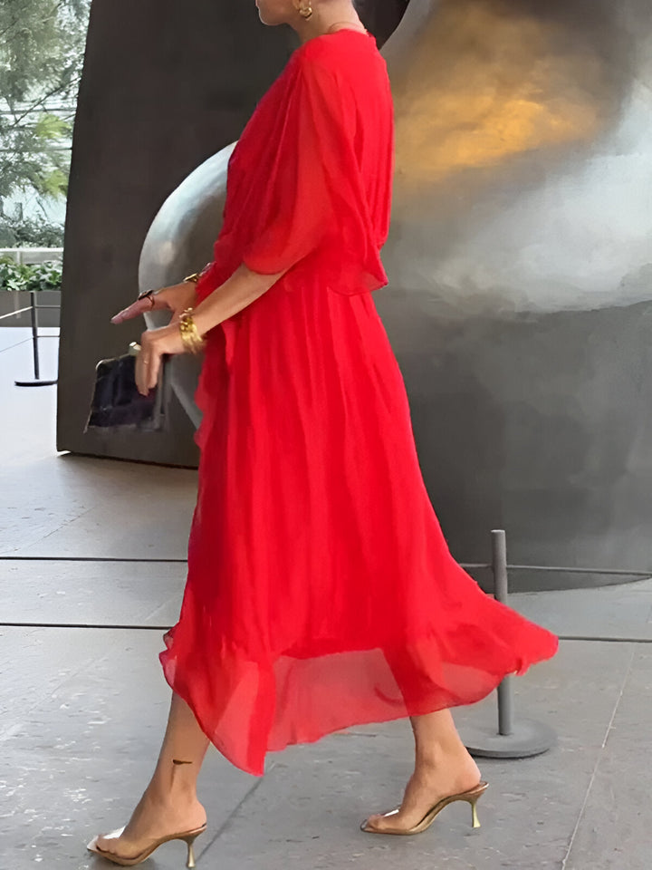 Monique™|Chiffon jurk met V-hals